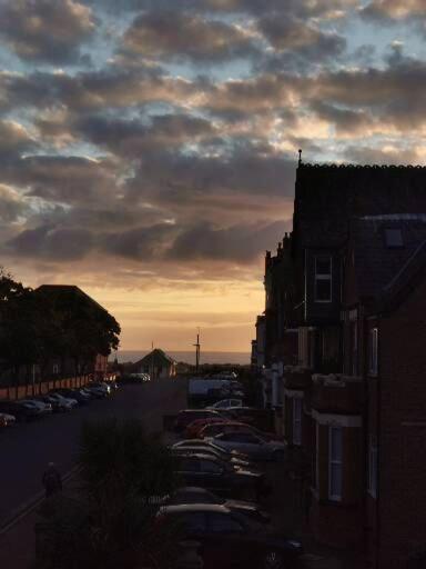 The Elmfield Hotel Great Yarmouth Exterior photo
